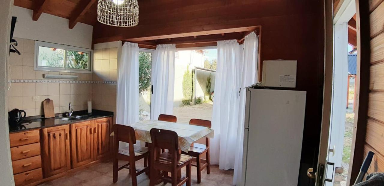 Cabana Los Alamos Dina Huapi Exteriér fotografie